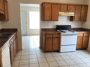 4670 Royal View Dr, Memphis, TN 38128