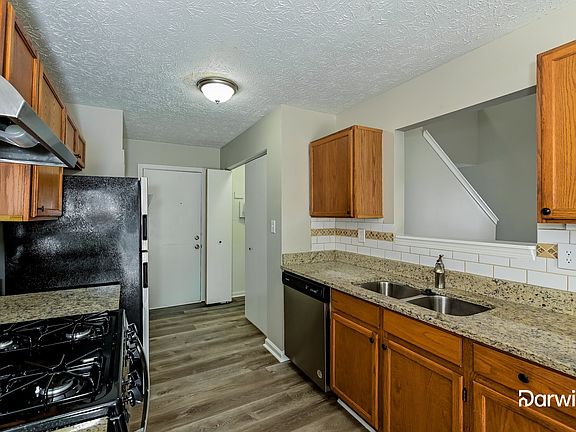 2nd image of 4009 Cress Way Run