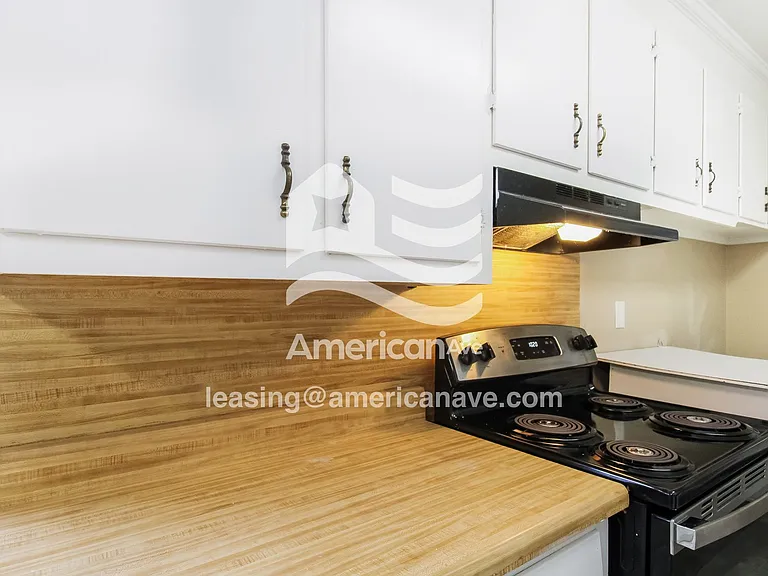 1400_007_kitchen_12854364.jpg