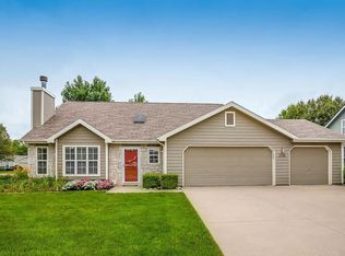 2745 Wildflower Dr, Lawrence, KS 66047