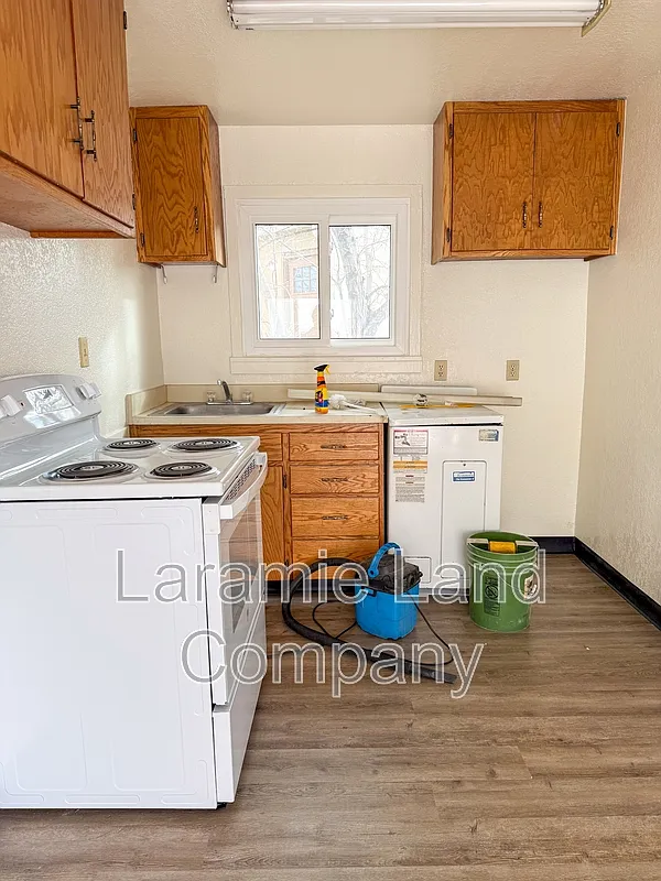 Building Photo - 857 N 4th St #10