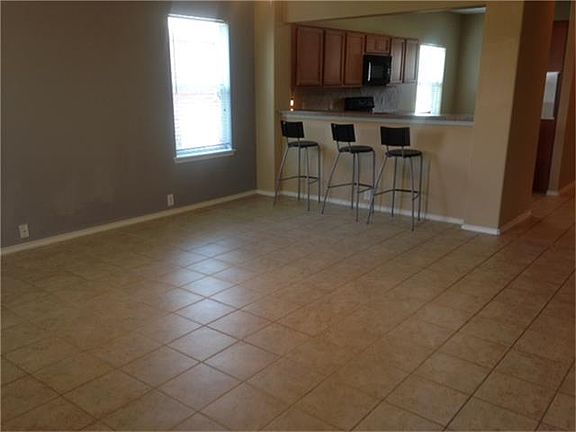 4th image of 1931 Eddlewood Ct