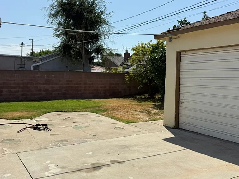 6008 Greenmeadow Rd — Photo 22
