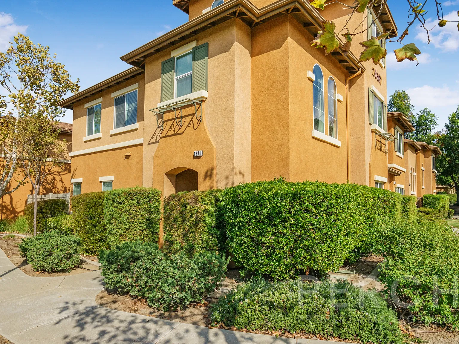 26397 Arboretum Way - 1601 — Photo 4