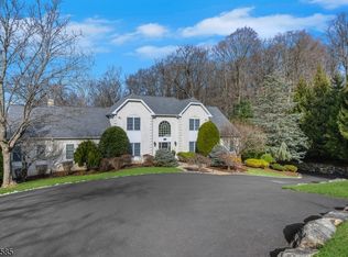 15 Skytop Dr, Denville Twp., NJ 07834