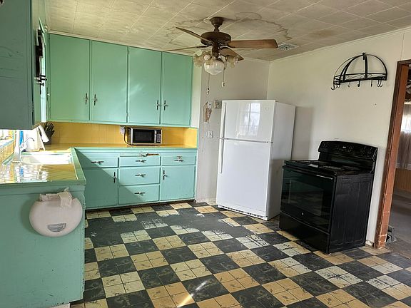 4th image of 14706 E Avenue Q