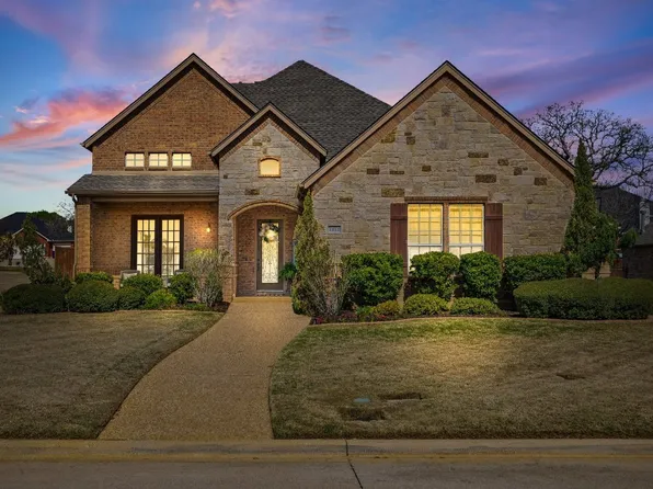 1312 Delaware Dr, Mansfield, TX 76063