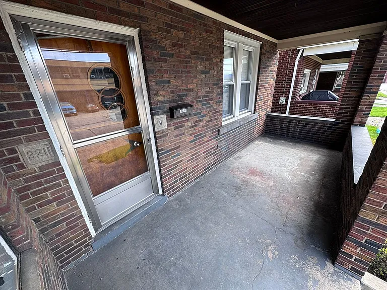 3211 Walnut St — Photo 10