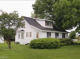 1713 8th St, Martin, MI 49070