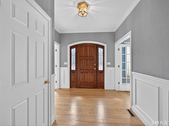 3rd image of 724 Strong Road