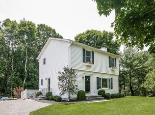 1 Benger Rd, Pound Ridge, NY 10576