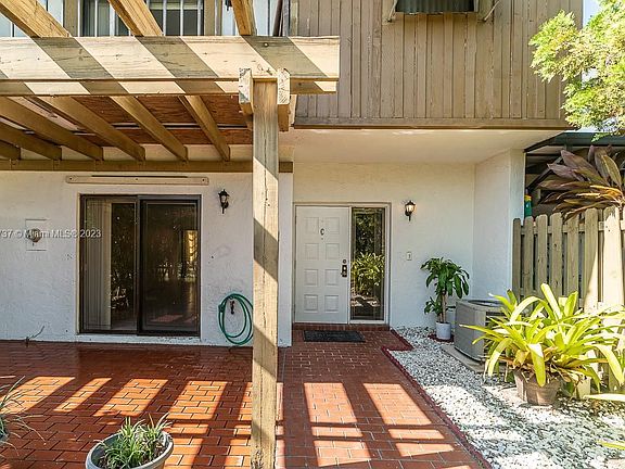 3rd image of 6845 NW 169th St #41C