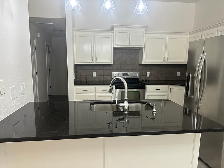 2291 Blue Jay Dr — Photo 1
