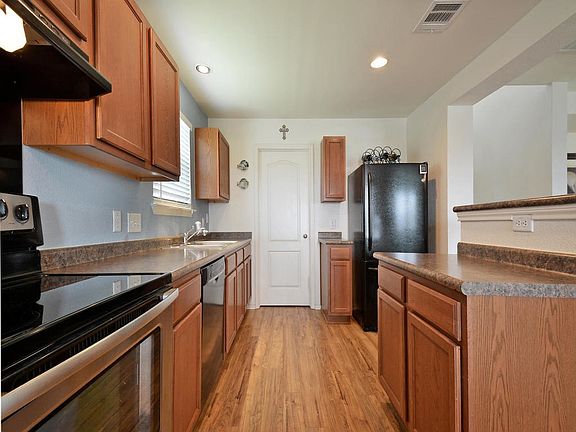 3rd image of 2338 Kuykendall Dr