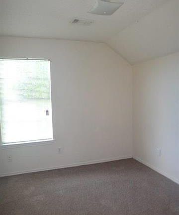 4th image of 10215 Glenn Vista Dr