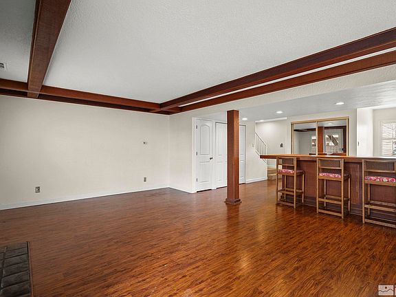 3rd image of 1020 Bradley Sq