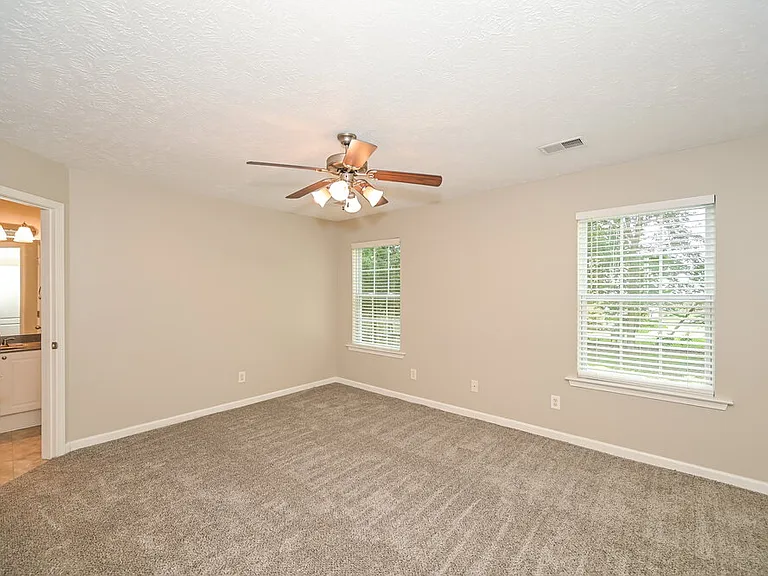 4412 Sandpiper Ln — Photo 11