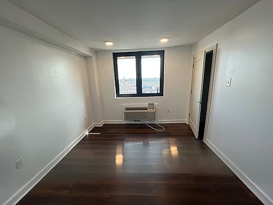3rd image of 26 Lawton St #3A
