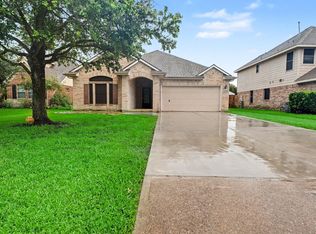 8410 Piping Rock St, Cove, TX 77523