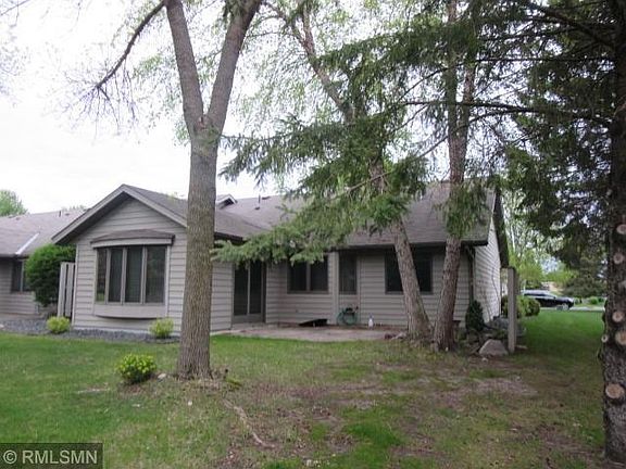 5th image of 69 Jackson Ct