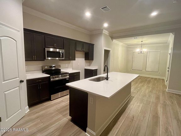 4th image of 107 Nandina Dr