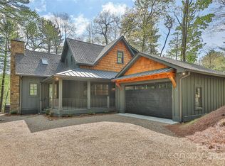 205 Upper Whitewater Rd, Sapphire, NC 28774