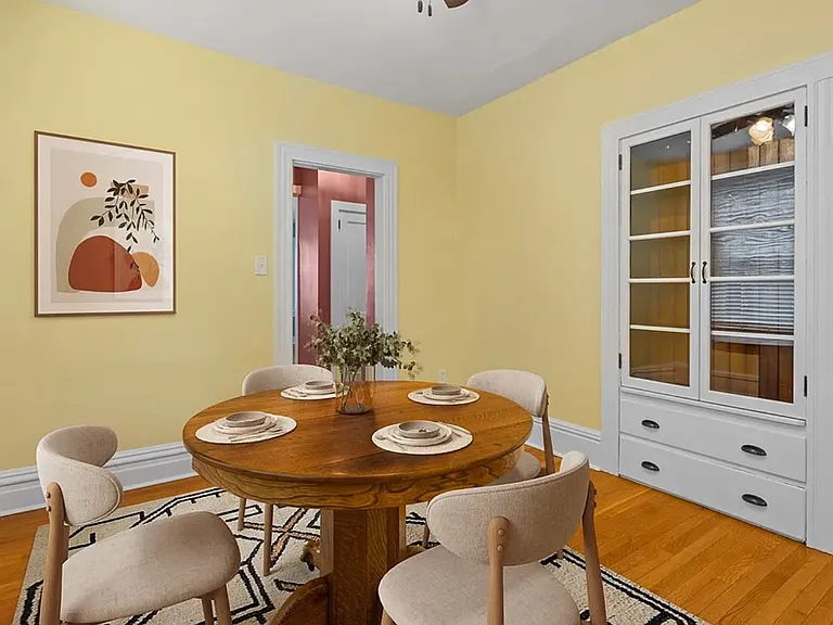 718 Washington St #1 — Photo 8