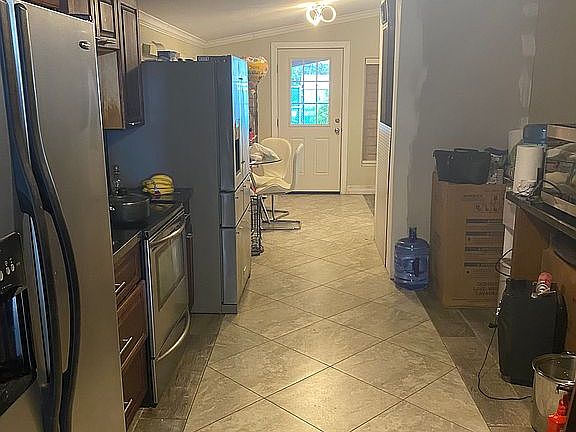 2nd image of Dublin Cir