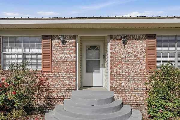 Jeff Ave — Photo 13