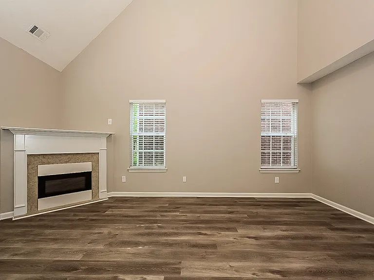 2530 Walter Way — Photo 6