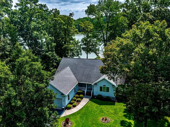105 Cod Dr, Heathsville, VA 22473