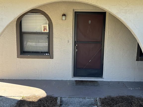 2nd image of 33 WELLWOOD Lane #A