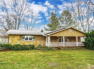 6298 Middleboro Rd, Blanchester, OH 45107