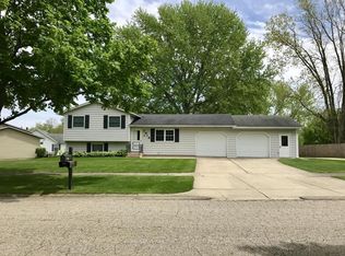 918 Kensington Dr, Niles, MI 49120