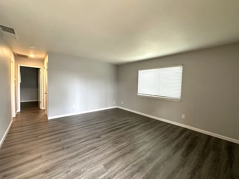 La Madera Apartments at 935 W. Swain Road — Photo 10