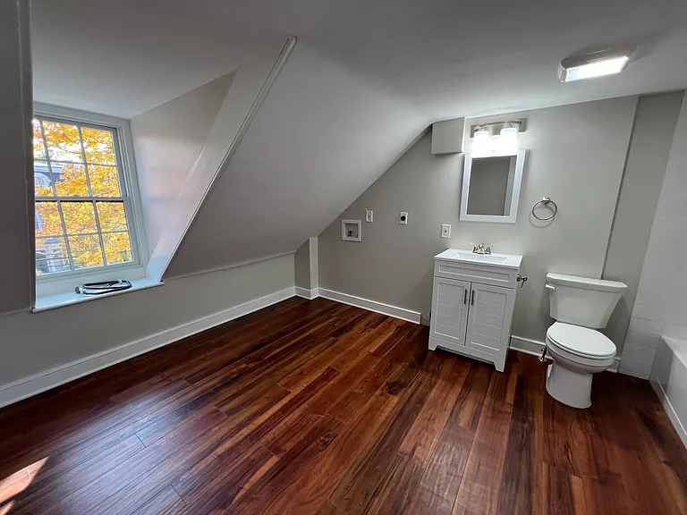 151 W Maple Ave #5 — Photo 24