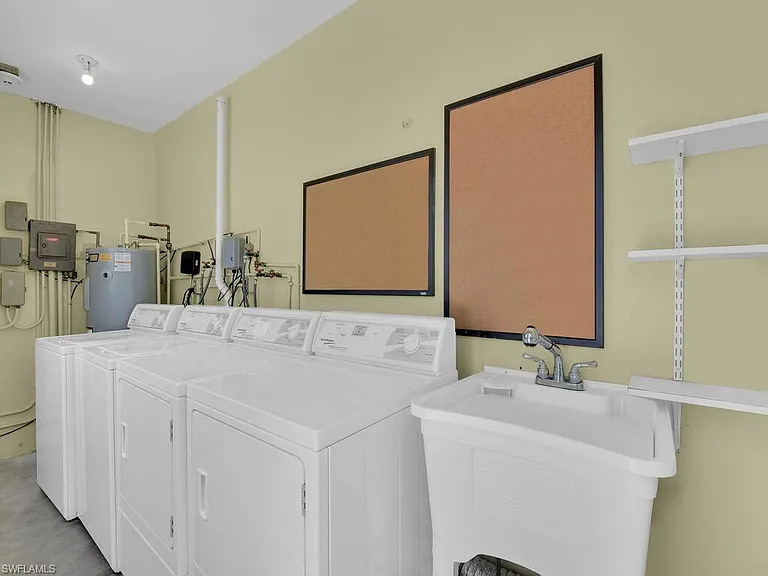 473 12th Ave S #B8 — Photo 22