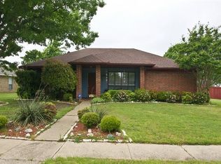 2317 Crystal Creek Ln, Garland, TX