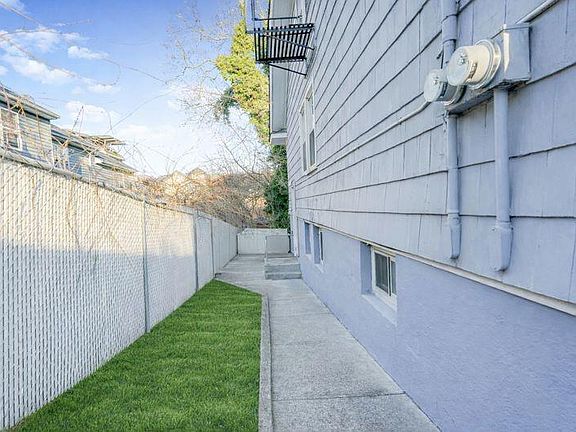 4th image of 99 Stanley Ave