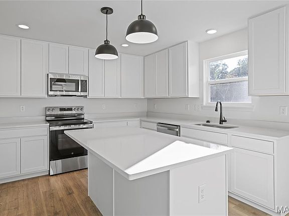 7th image of this home