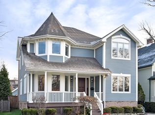 1606 Spencer Ave, Wilmette, IL