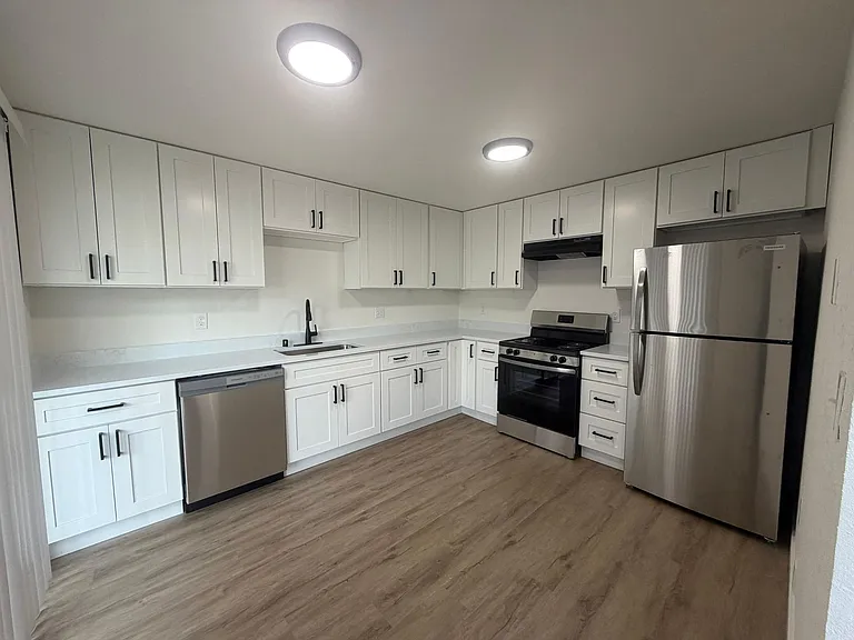 2 Bedroom Apartments Available — Photo 2