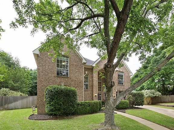 4th image of 2509 Waltham Dr