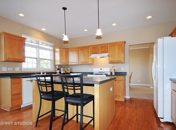 2nd image of 416 Lennox Dr