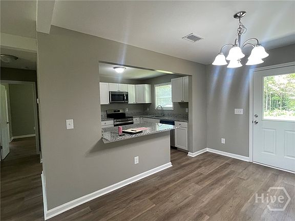 4th image of 4599 Lexington Rd