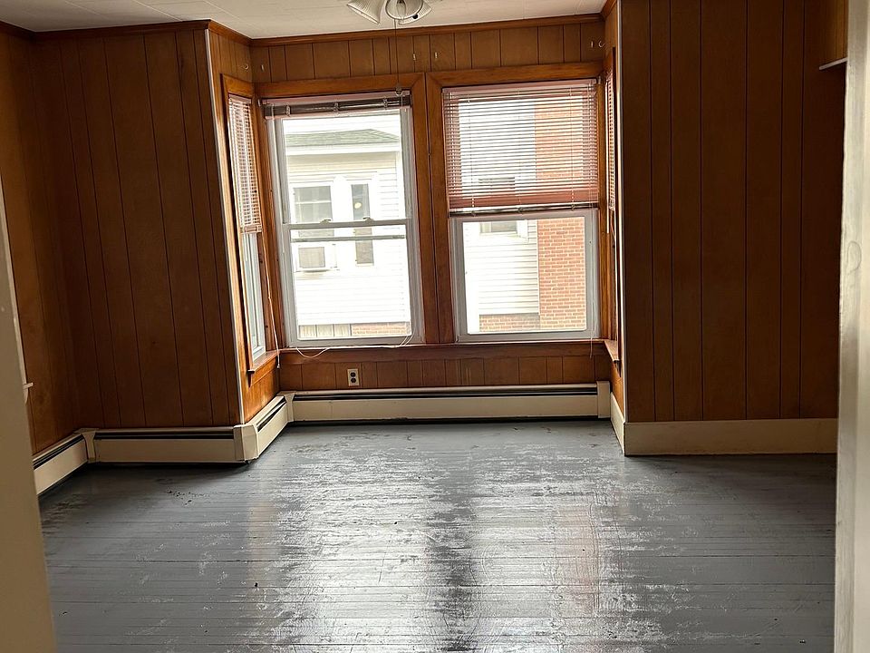 25 Sanger Ave Waterville ME Zillow