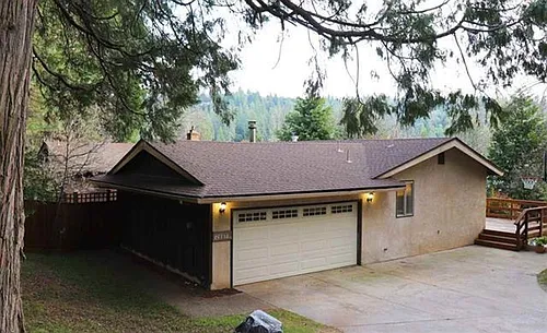 26232 Parkwood Dr E Photo 1