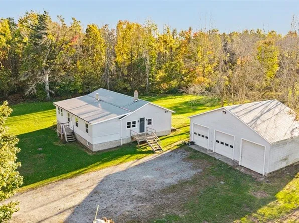 285 Cameron Drive, Alburgh, VT 05440