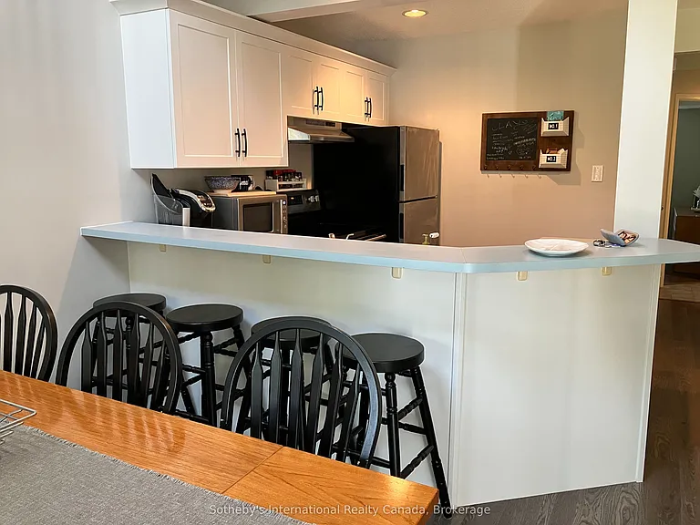 146 Settlers Way #17 — Photo 6