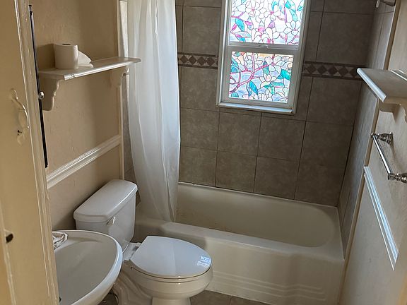 5th image of 2021 Hasley Dr
